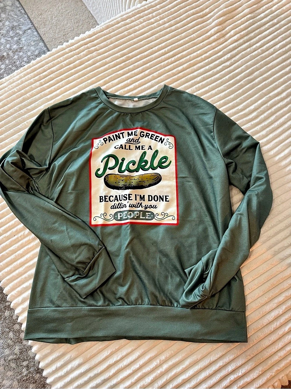 Graphic Pickle Sweatshirt Size Medium Like New
